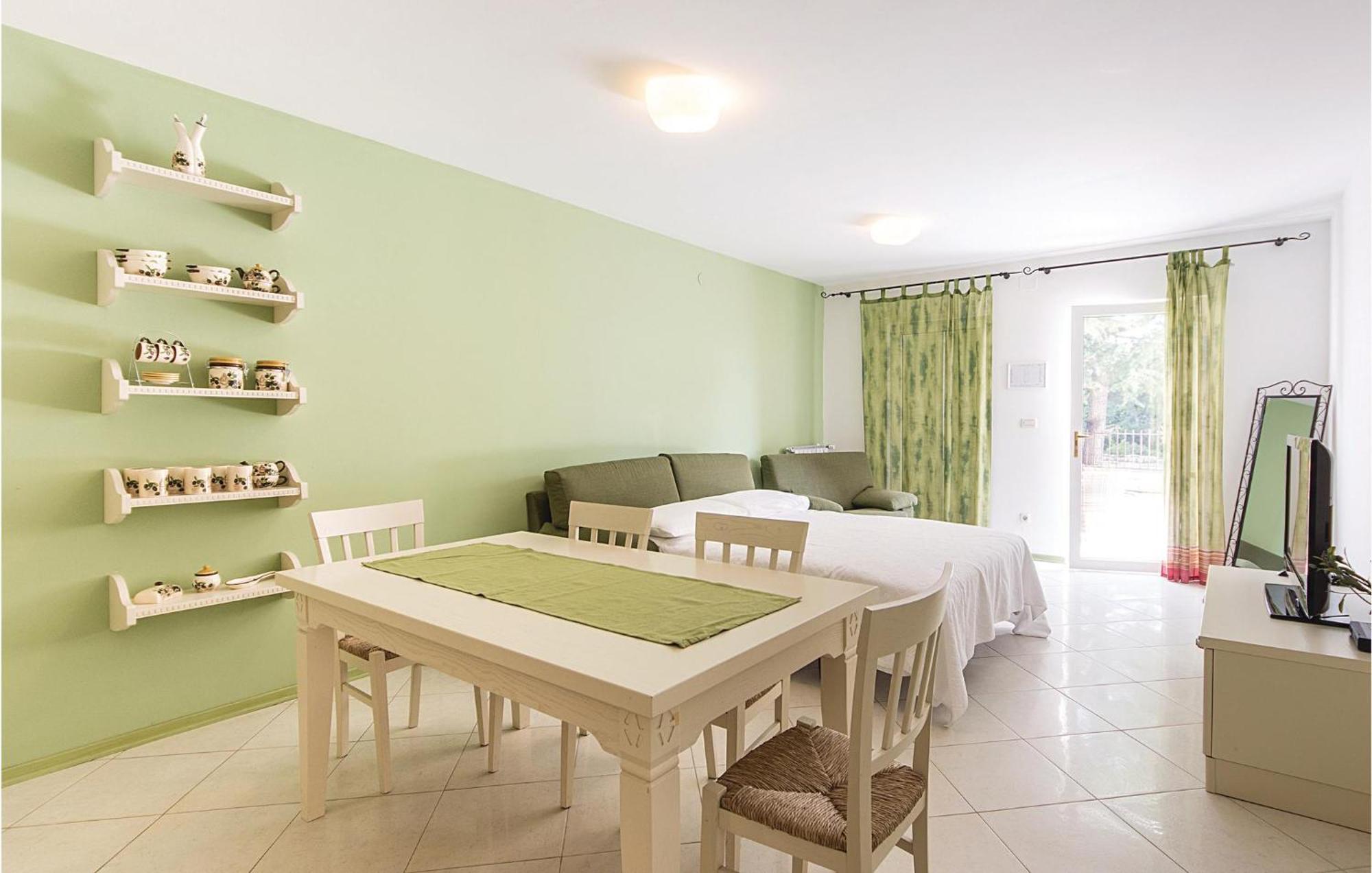 Vikendica Beautiful Home In Pula With House Sea View Pula