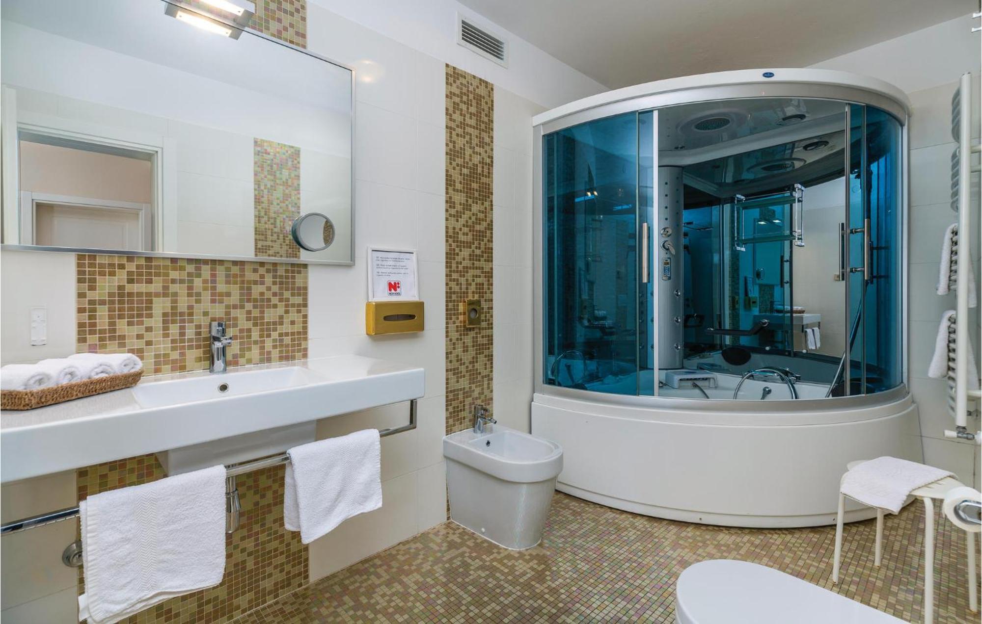 Beautiful Home In Pula With House Sea View * Pula