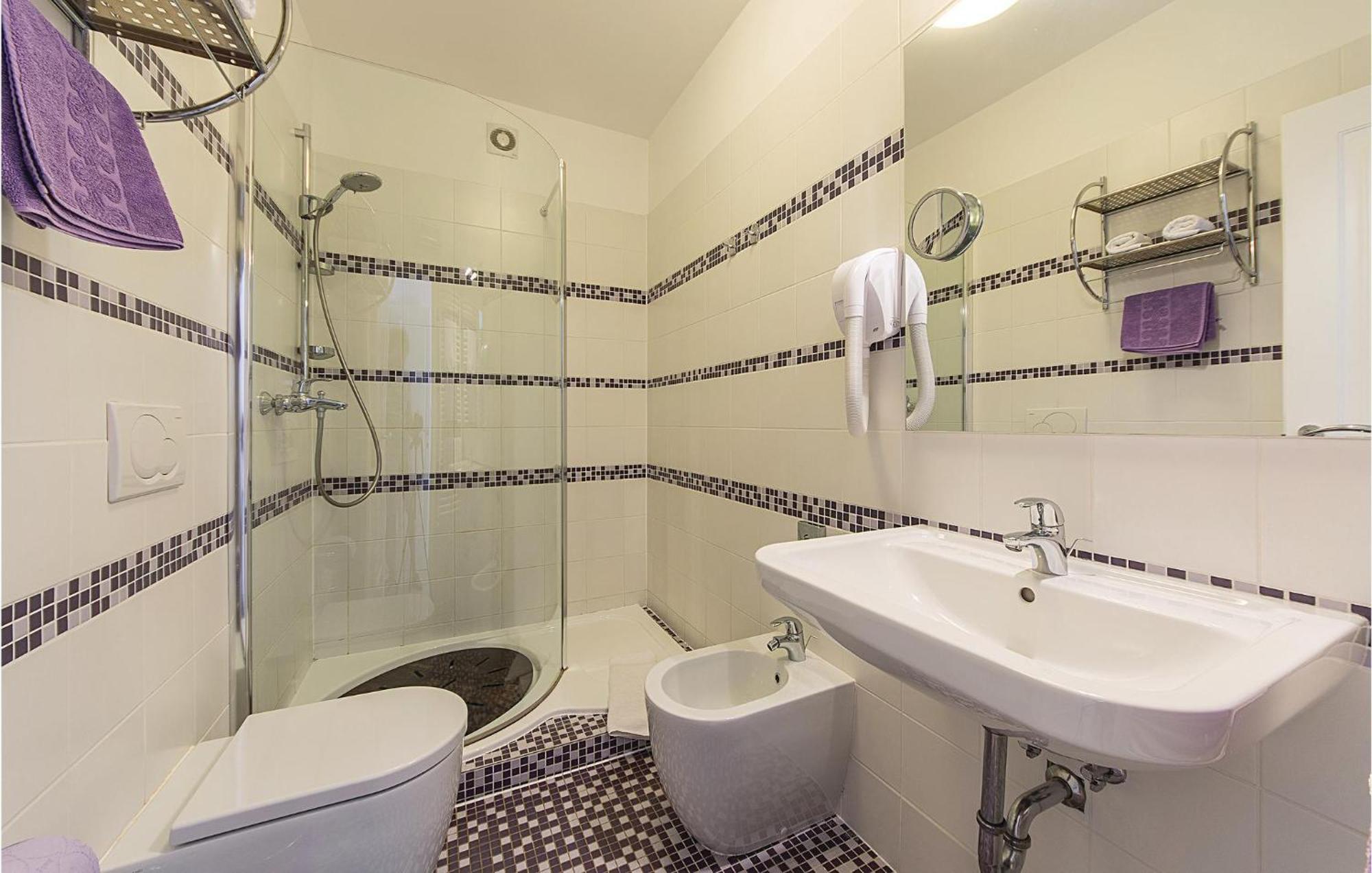 Beautiful Home In Pula With House Sea View